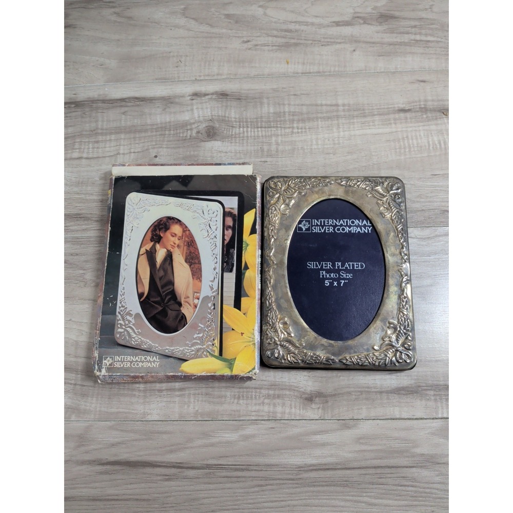 International Silver Company Photo Album CFB-2.11 Silver Plated 5"X7"